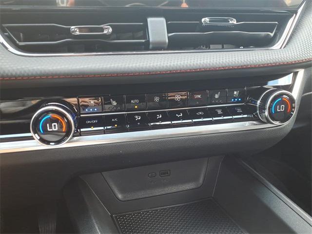 new 2026 Chevrolet Equinox car, priced at $39,225