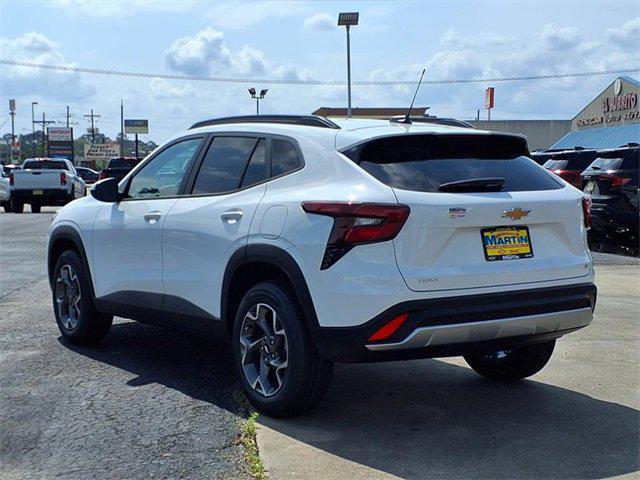 new 2025 Chevrolet Trax car, priced at $24,860