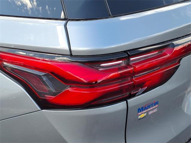 used 2023 Chevrolet Traverse car, priced at $39,900