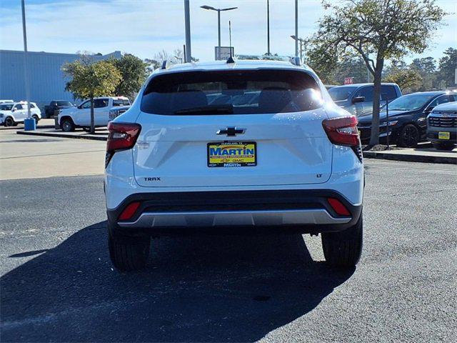 new 2025 Chevrolet Trax car, priced at $24,179