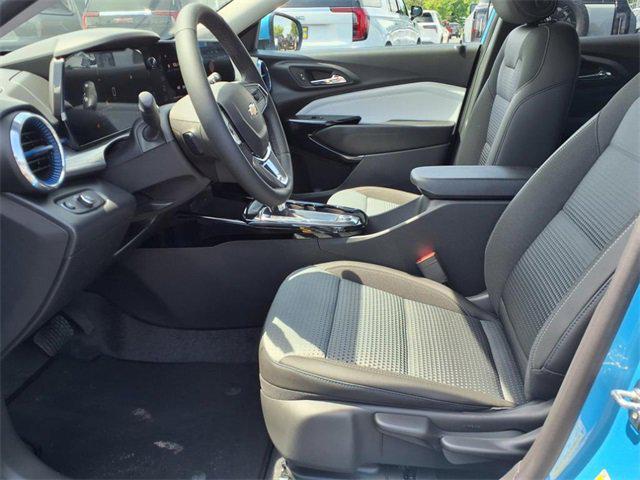 new 2025 Chevrolet Trax car, priced at $25,355