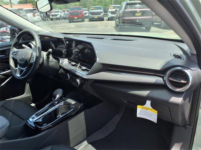 new 2025 Chevrolet Trax car, priced at $24,913
