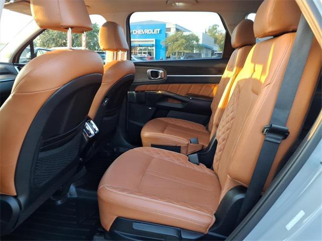 used 2022 Kia Sorento car, priced at $27,595