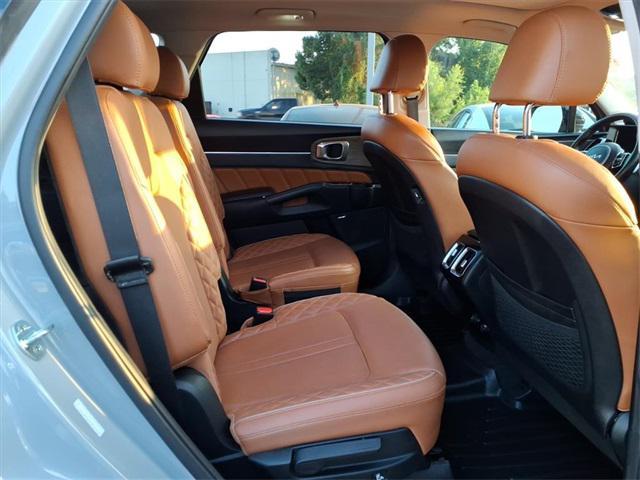 used 2022 Kia Sorento car, priced at $27,595