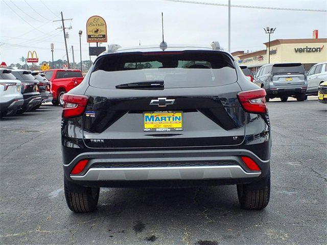 new 2025 Chevrolet Trax car, priced at $24,160