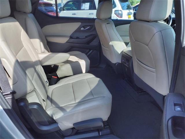 used 2022 Chevrolet Traverse car, priced at $28,759