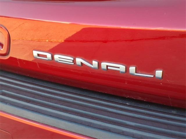 used 2022 GMC Yukon car, priced at $61,996