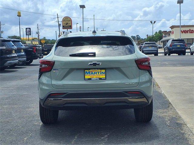 new 2025 Chevrolet Trax car, priced at $24,913