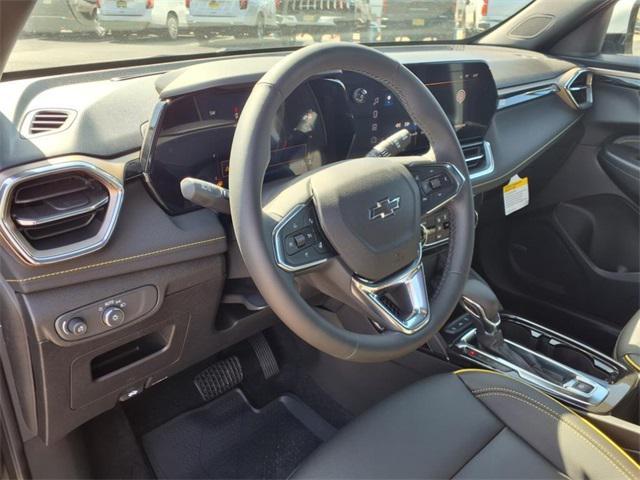 new 2025 Chevrolet TrailBlazer car, priced at $33,325