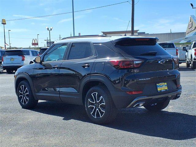 new 2025 Chevrolet TrailBlazer car, priced at $31,325