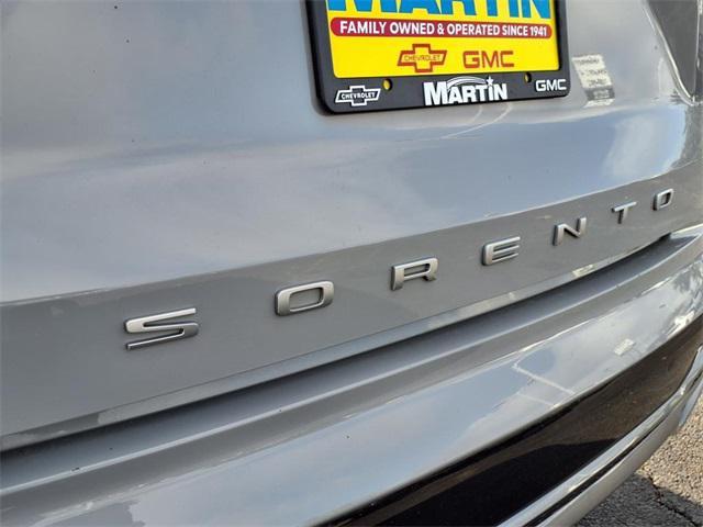 used 2022 Kia Sorento car, priced at $26,995