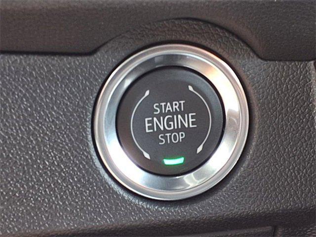 new 2025 Chevrolet Traverse car, priced at $43,695