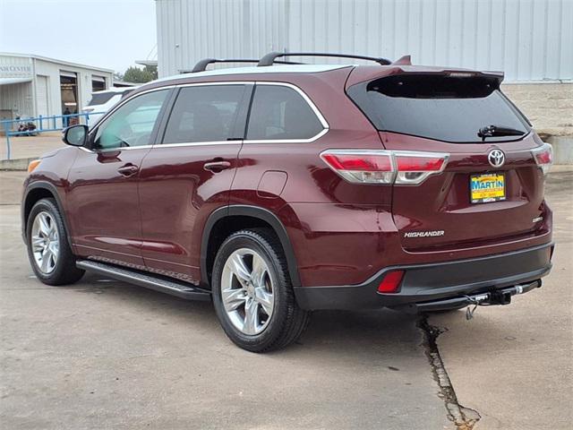 used 2015 Toyota Highlander car, priced at $15,900