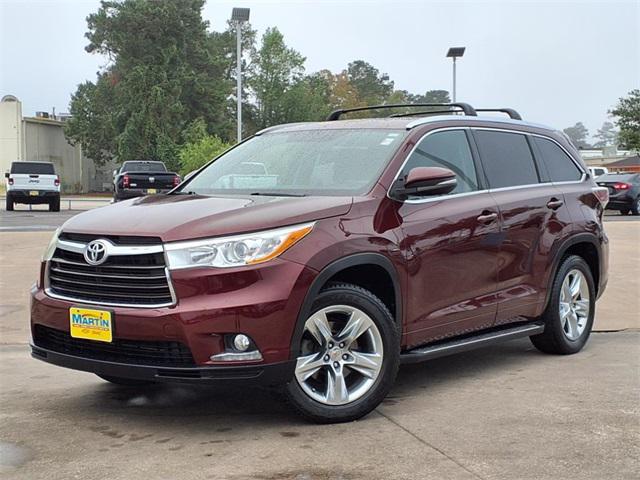 used 2015 Toyota Highlander car, priced at $15,900