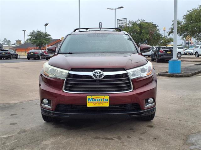 used 2015 Toyota Highlander car, priced at $15,900