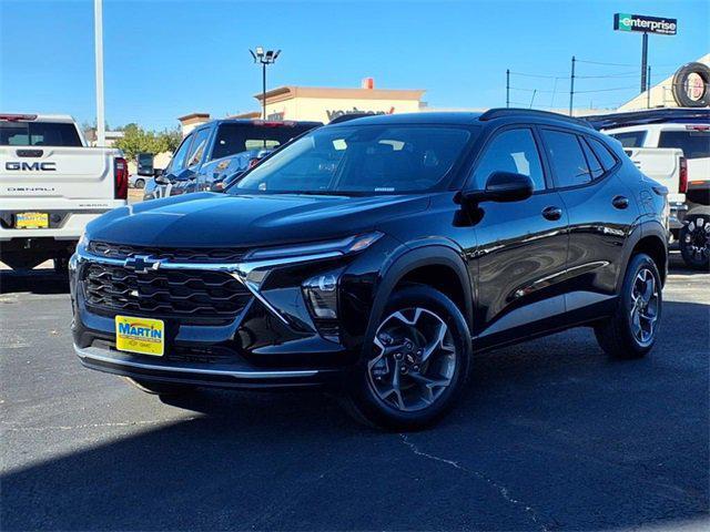 new 2025 Chevrolet Trax car, priced at $25,260