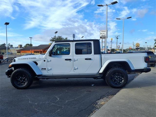 used 2023 Jeep Gladiator car, priced at $36,610