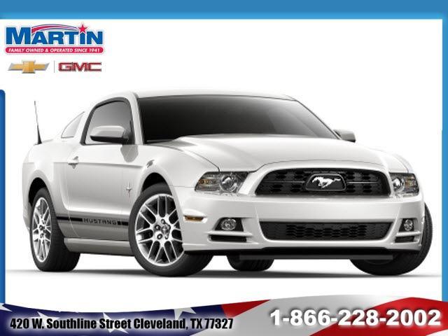 used 2013 Ford Mustang car