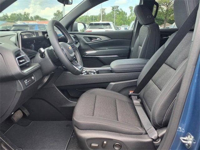 new 2025 Chevrolet Traverse car, priced at $41,443