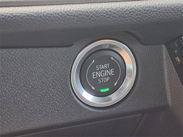new 2025 Chevrolet Traverse car, priced at $41,443