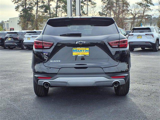 new 2025 Chevrolet Blazer car, priced at $33,915