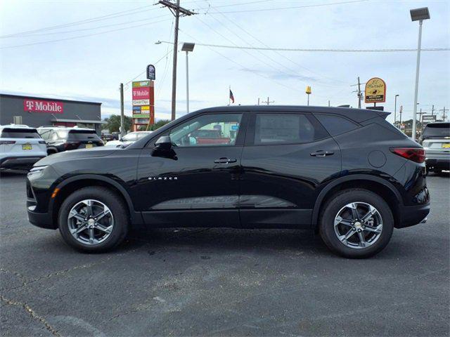 new 2025 Chevrolet Blazer car, priced at $33,915