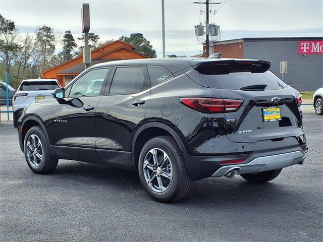 new 2025 Chevrolet Blazer car, priced at $33,915