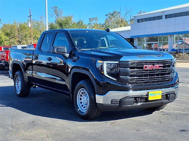 new 2025 GMC Sierra 1500 car, priced at $48,260