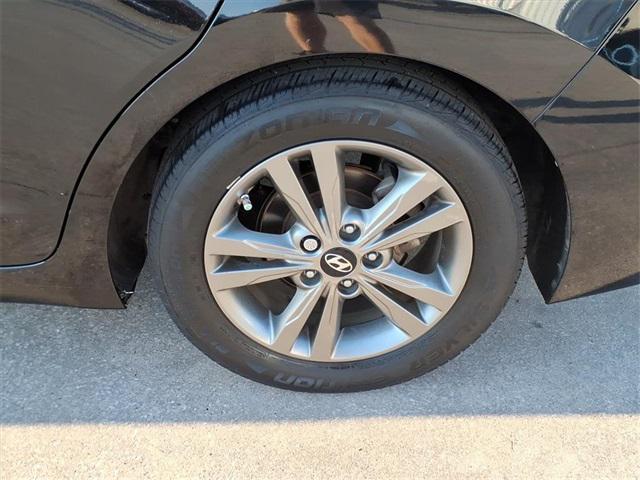 used 2018 Hyundai Elantra car