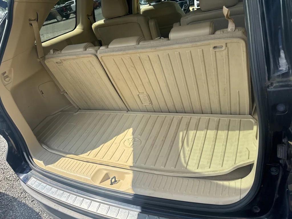used 2018 Toyota Highlander car, priced at $21,999