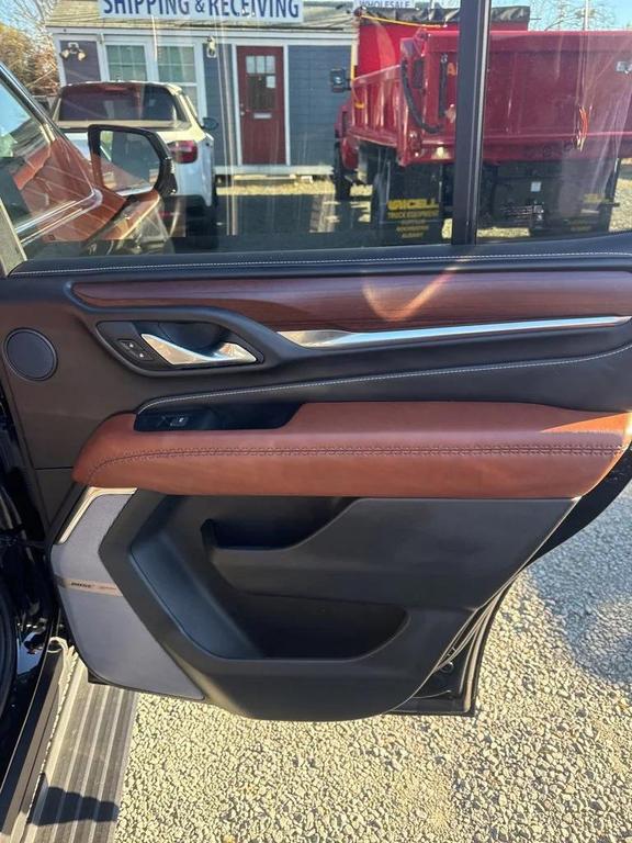 used 2024 GMC Yukon car, priced at $81,999