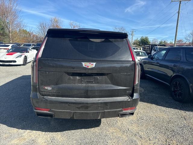 used 2022 Cadillac Escalade ESV car, priced at $75,999