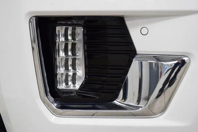 used 2023 GMC Yukon XL car, priced at $55,999