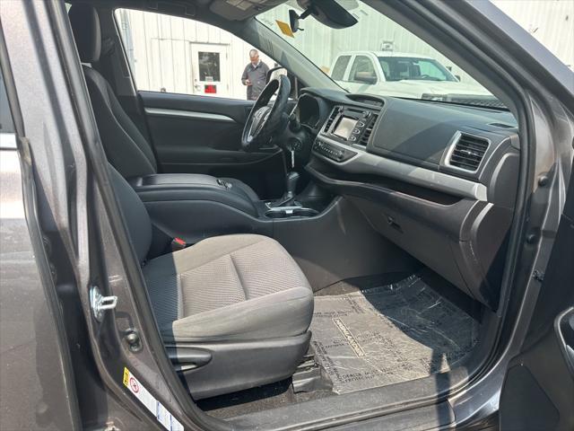 used 2019 Toyota Highlander car, priced at $22,999