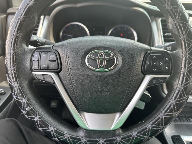 used 2019 Toyota Highlander car, priced at $22,999