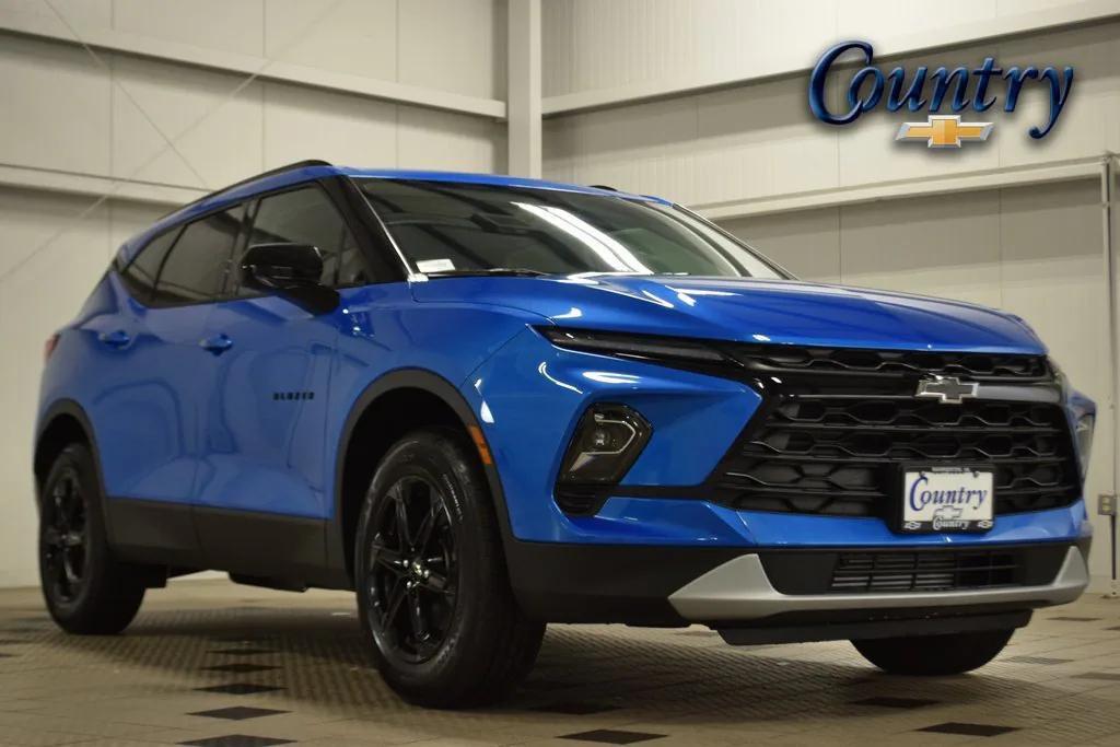 new 2025 Chevrolet Blazer car, priced at $35,085