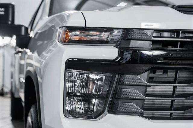 new 2025 Chevrolet Silverado 3500 car, priced at $72,999