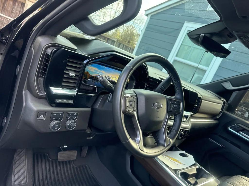 used 2024 Chevrolet Silverado 2500 car, priced at $71,999