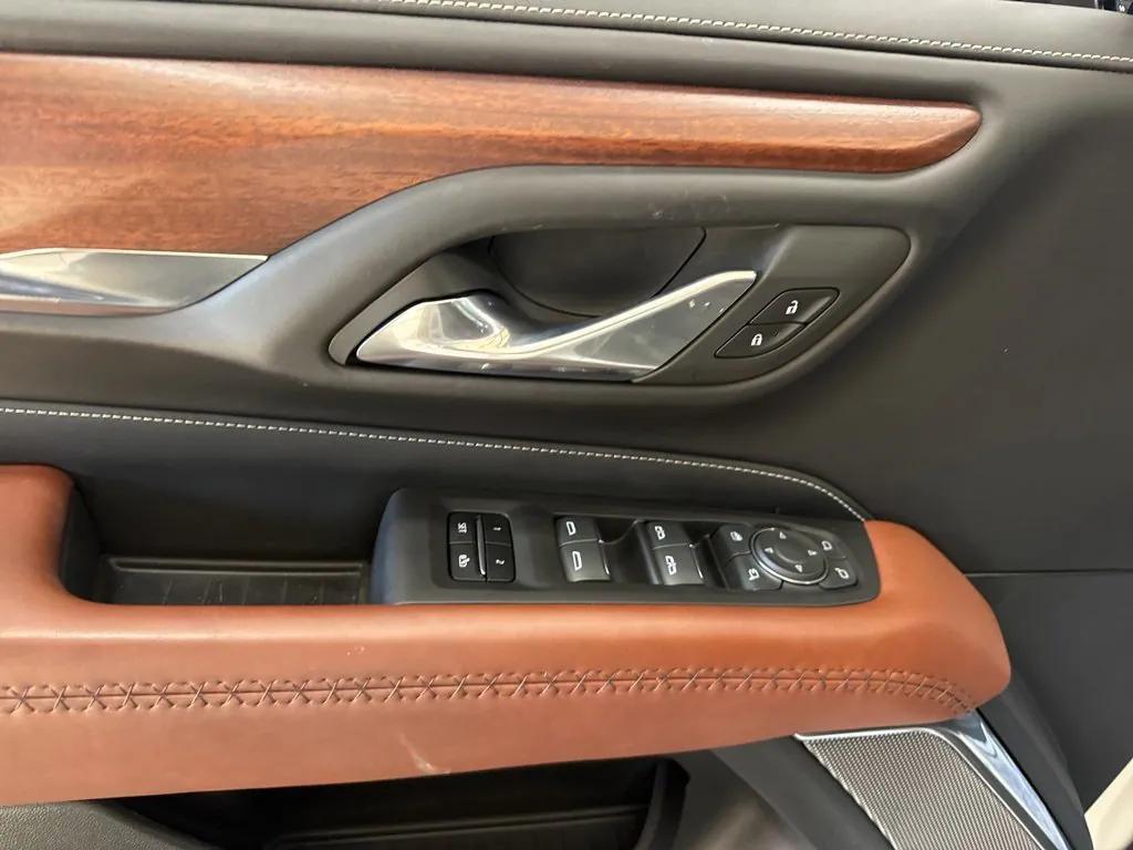 used 2023 GMC Yukon XL car, priced at $77,999