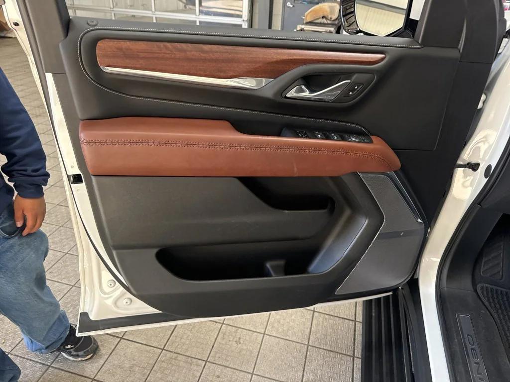 used 2023 GMC Yukon XL car, priced at $77,999