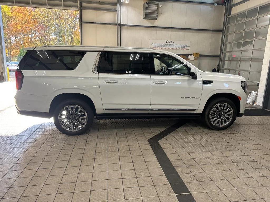 used 2023 GMC Yukon XL car, priced at $77,999