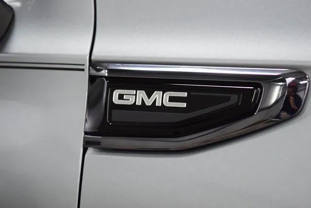 used 2024 GMC Yukon car, priced at $85,999