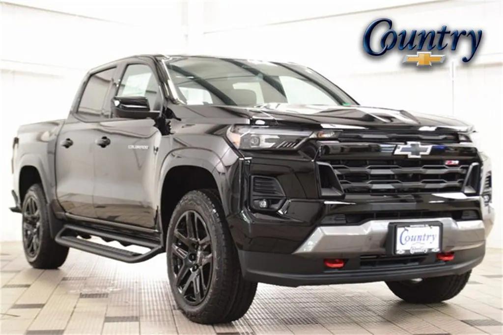 new 2025 Chevrolet Colorado car, priced at $47,702