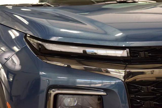 new 2026 Chevrolet Traverse car, priced at $54,433