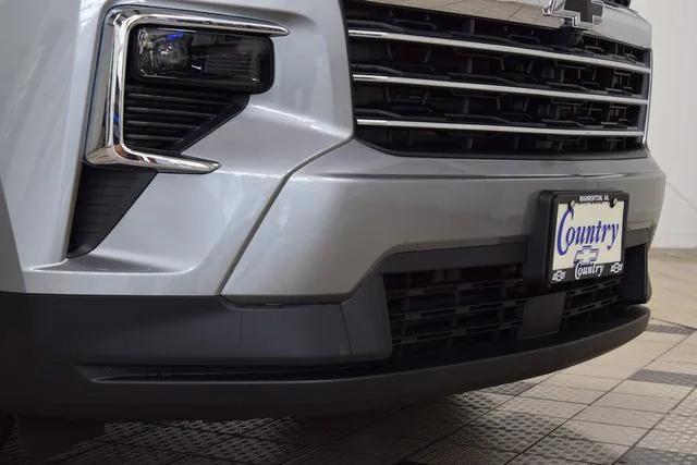 new 2026 Chevrolet Traverse car, priced at $41,914