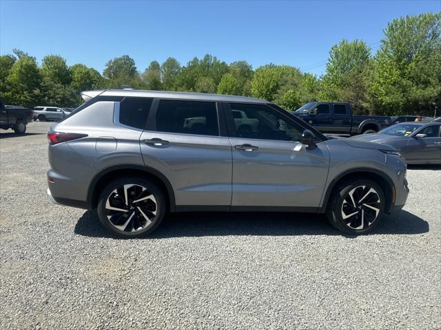 used 2022 Mitsubishi Outlander car, priced at $21,000