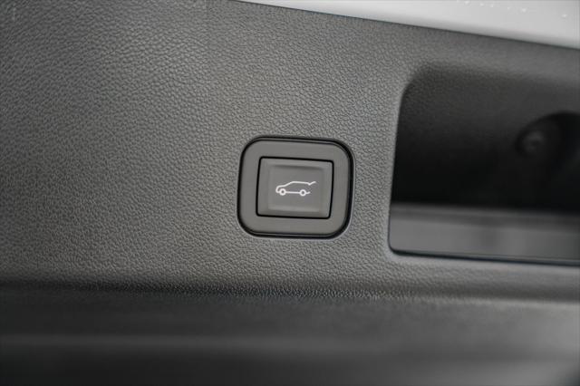 new 2025 Chevrolet Equinox EV car, priced at $46,690
