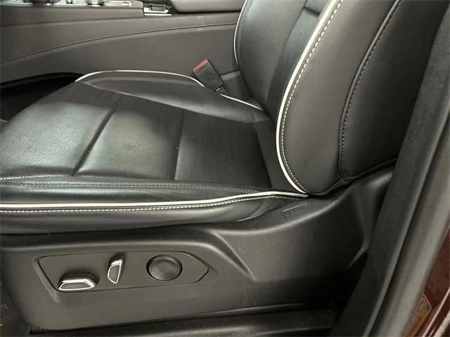 used 2023 Cadillac Escalade ESV car, priced at $71,999
