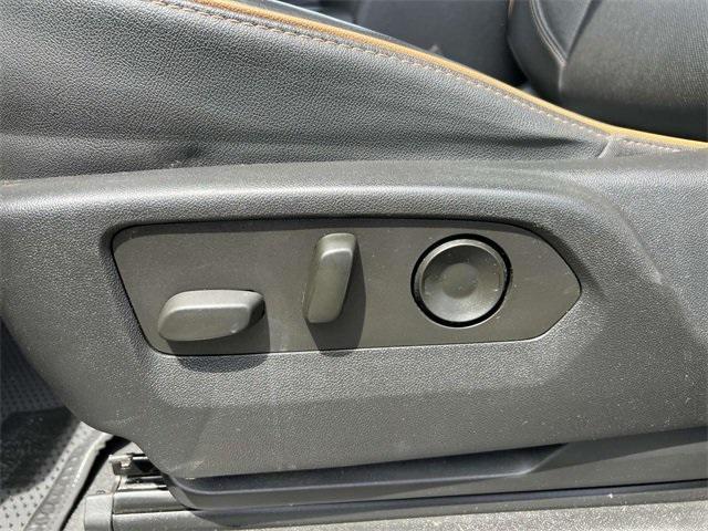 used 2022 GMC Yukon XL car, priced at $59,999
