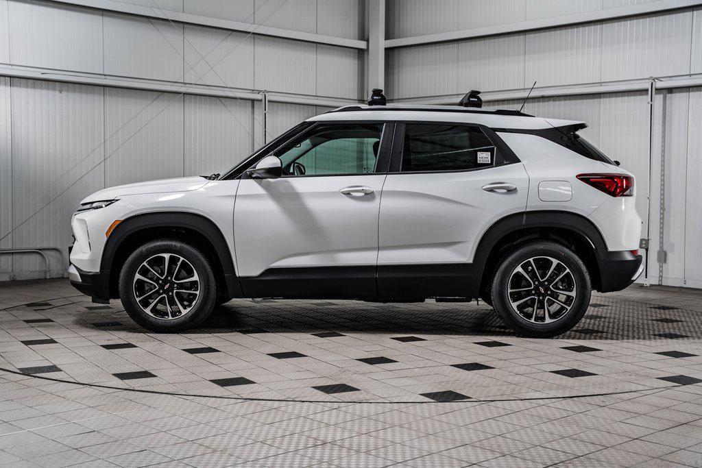 new 2025 Chevrolet TrailBlazer car, priced at $28,670
